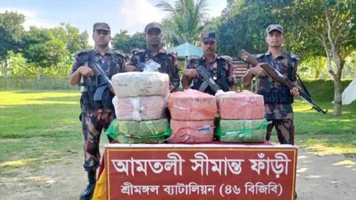কুলাউড়ায় ভারতীয় পাতার বিড়ি ও সিগারেট জব্দ 