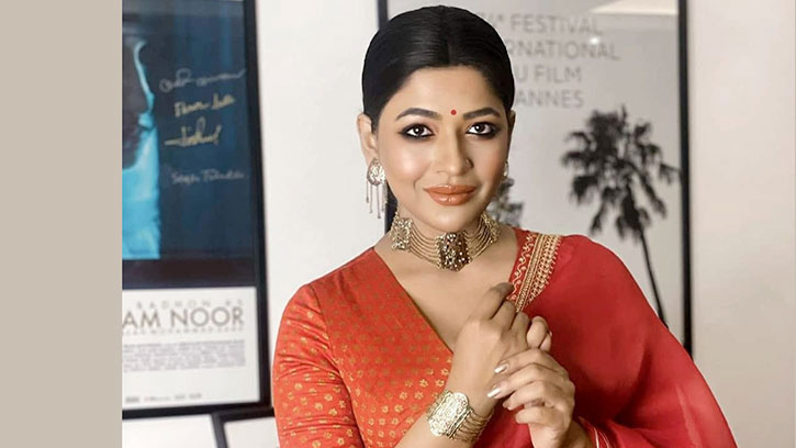 ‘সংসারের খরচ কেউ দেয় না’, নিন্দুকদের উদ্দেশে বাঁধনের বার্তা