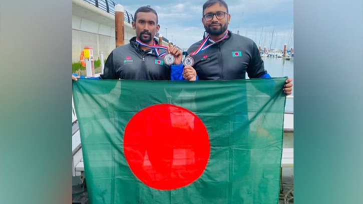 সাঁতারে নতুন ইতিহাস, ৩৭ বছর পর ইংলিশ চ্যানেল পাড়ি বাংলাদেশিদের