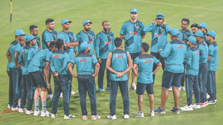 বাংলাদেশের প্রথম ওয়ানডেতে ৩ পেসার ও ২ স্পিনার, কেমন হবে দল?