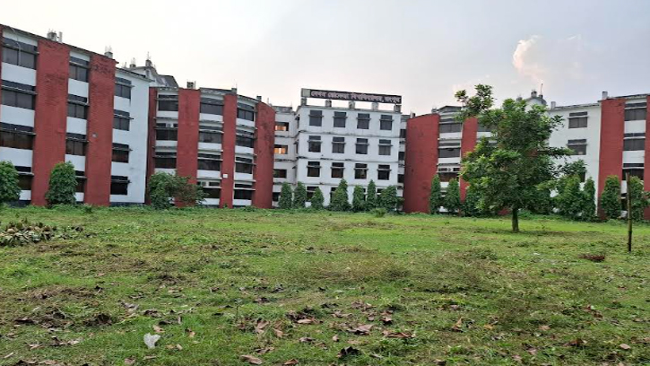 বেরোবিতে ক্লাস শুরু কাল, র‍্যাগিং নিয়ে কঠোর প্রশাসন