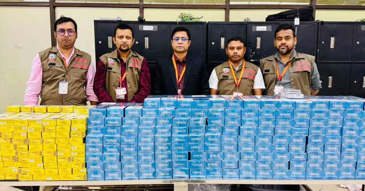 শাহজালালে ৬৩১ কার্টন বিদেশি সিগারেটসহ ৩২ লাখ টাকার পণ্য আটক