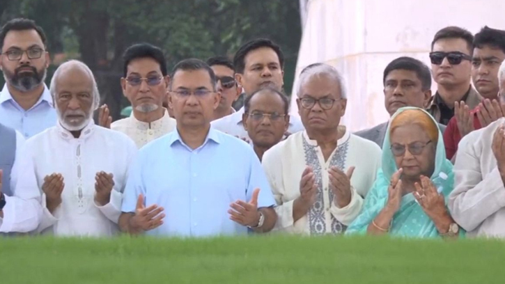 বিএনপির ৪৮তম প্রতিষ্ঠাবার্ষিকী: জিয়া-খালেদার সমাধিতে শ্রদ্ধা তারেক রহমানের