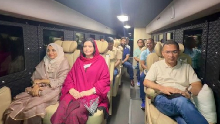 বগুড়ায় পৌঁছালেন প্রধানমন্ত্রী