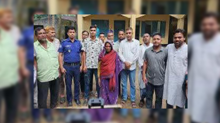 মানবিক সেনা সদস্যের ফেবু পোস্টে বদলে গেল বৃদ্ধার জীবন!