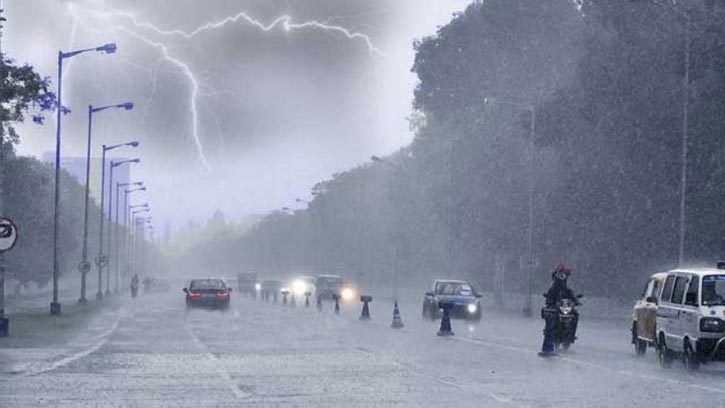 ৪ বিভাগে বজ্রবৃষ্টি হতে পারে আজ