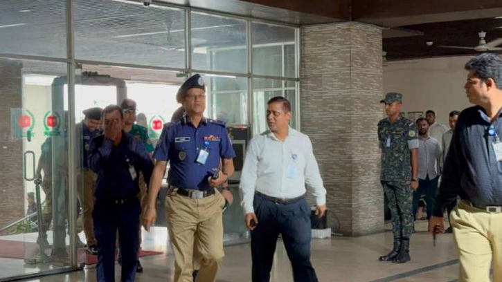 স্থানীয় সরকার নির্বাচন: সিইসির সঙ্গে আইজিপির গুরুত্বপূর্ণ বৈঠক
