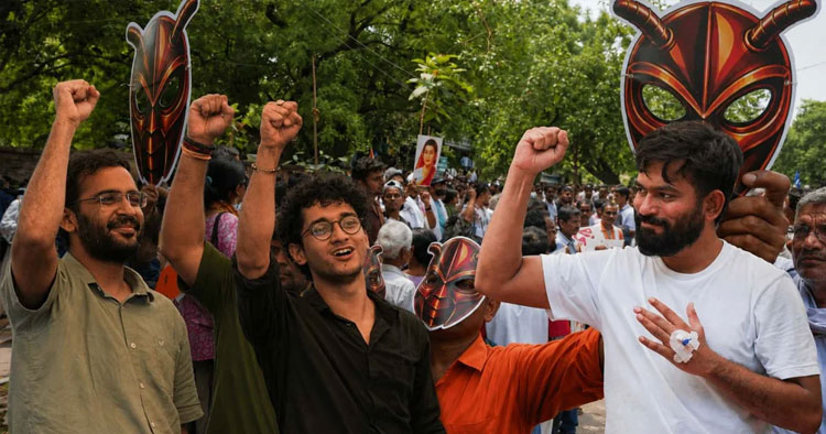 দিল্লিতে আটক সিজেপির তিন নেতা আদালতের নির্দেশে মুক্ত