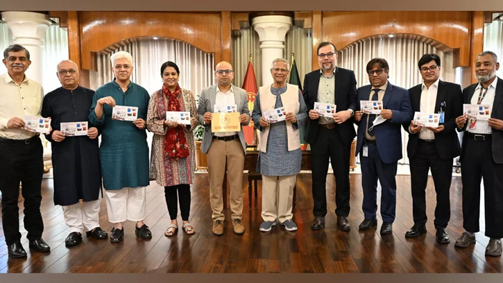 জুলাই গণ-অভ্যুত্থান দিবসের স্মারক ডাকটিকিট অবমুক্ত