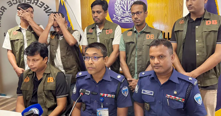 অটোরিকশাচালক সুমনই তাজমিনকে ধর্ষণের পর শ্বাসরোধে হত্যা করেন
