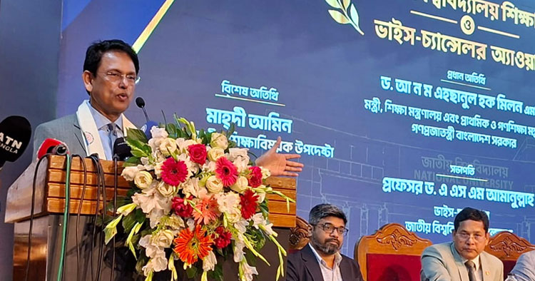 মন্ত্রণালয়ের ঘাড়ে বন্দুক রেখে গুলি করা আর চলবে না, ট্রিগার আমিও টানতে জানি : শিক্ষামন্ত্রী