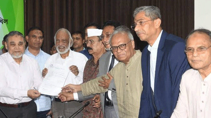 রাষ্ট্রপতি নির্বাচনে মির্জা ফখরুলের মনোনয়নপত্র দাখিল
