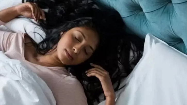 ঘুমের মধ্যে দম বন্ধ হয়ে আসা কি কোনো রোগের লক্ষণ?