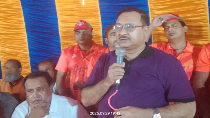 ভালুকায় দুর্গাপূজায় শুভেচ্ছা ও মণ্ডপ পরিদর্শনে ফখরউদ্দিন আহাম্মেদ বাচ্চু