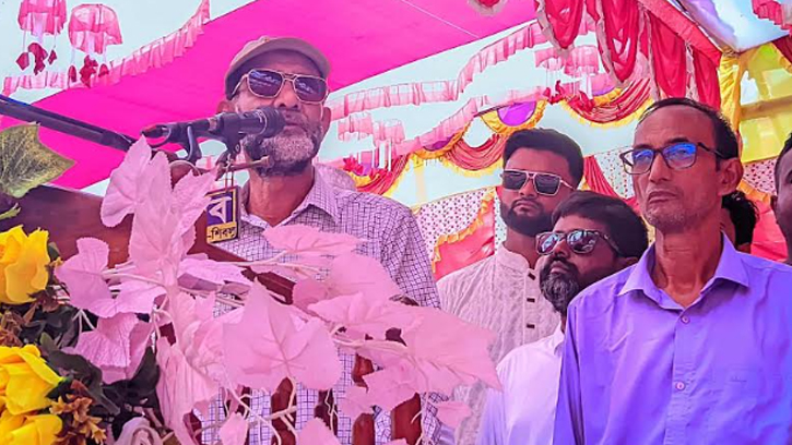 সাবেক প্রধান শিক্ষক মরহুম বাদশাহ স্যারের স্মরণে দোয়া মাহফিল