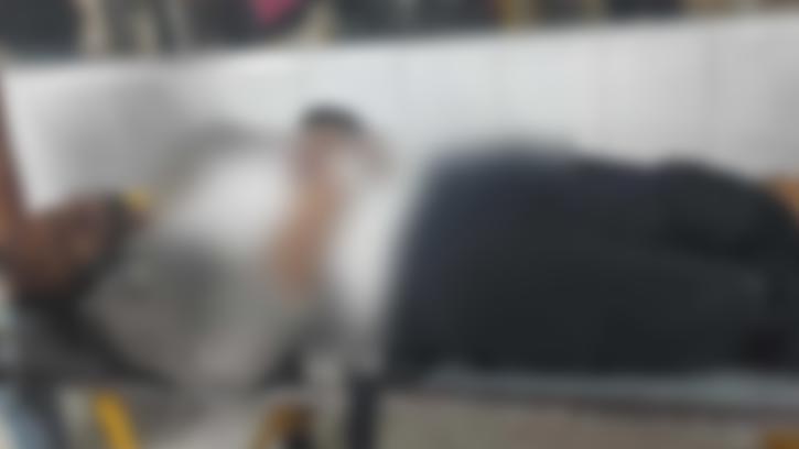 সায়েদাবাদে মাদক কারবারিদের গুলিতে ডিএনসি ইন্সপেক্টর আহত