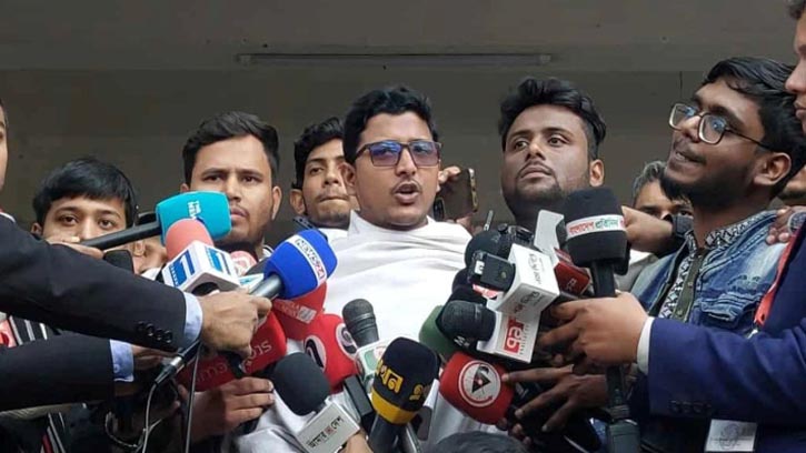 জকসু নির্বাচন: ছাত্রদল-শিবিরের সংঘর্ষ-হেনস্তার অভিযোগ