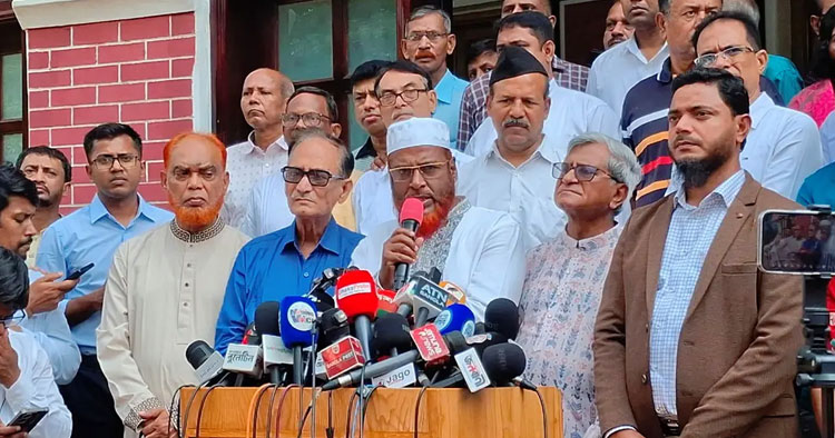 হিন্দু সম্প্রদায়ের সমস্যা সমাধানে পাশে থাকার আশ্বাস জামায়াত আমিরের