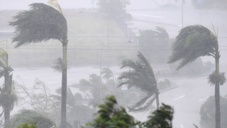 ৭ অঞ্চলে ঝড়-বৃষ্টির আভাস, নদীবন্দরে ১ নম্বর সতর্ক সংকেত