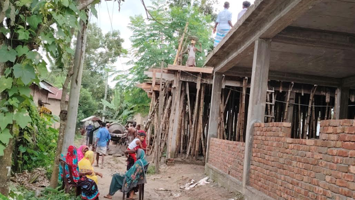 জমি নিয়ে বিরোধ: গ্রাম্য সালিশ ব্যর্থ, আদালতের দ্বারস্থ পরিবার