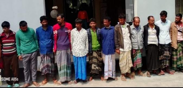 মিঠাপুকুর থানা পুলিশের অভিযানে ১০ জুয়াড়ি গ্রেফতার