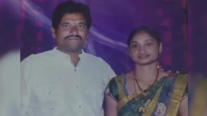 স্বামীকে খুন: মরদেহের পাশে বসে রাতভর অশ্লীল ভিডিও দেখেন স্ত্রী