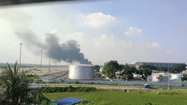 কার্গো সেকশনে আগুন, শাহজালাল বিমানবন্দরের জরুরি ব্যবস্থা কার্যকর
