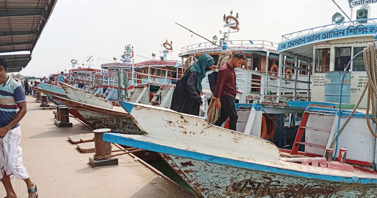 ১০০ কিলোমিটার পর্যন্ত লঞ্চভাড়া বাড়ল ২৩ পয়সা