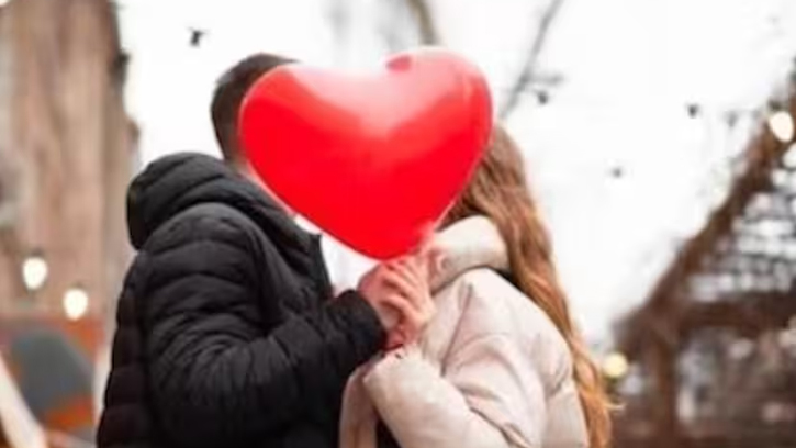 ভালোবাসা বনাম লিমারেন্স: কীভাবে চিনবেন পার্থক্য