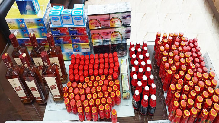 ভালুকায় বিপুল পরিমাণ মাদকদ্রব্যসহ আটক ২