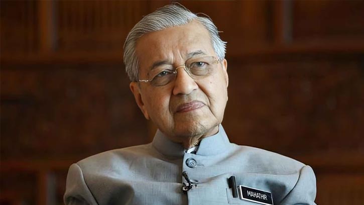 মালয়েশিয়ার সাবেক প্রধানমন্ত্রী মাহাথির হাসপাতালে