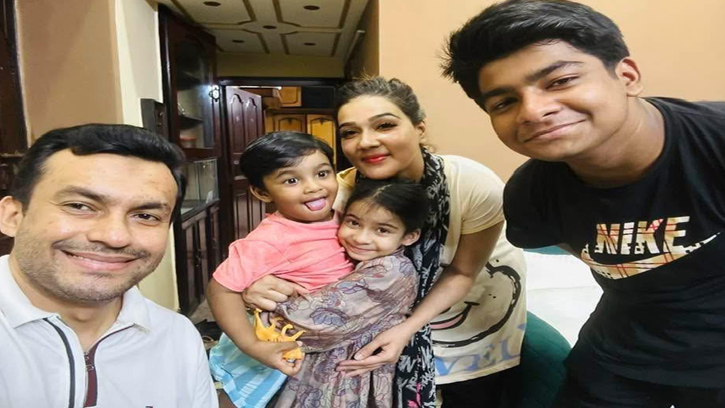 আলোচিত নায়িকা মাহিয়া মাহি দিলেন সুখবর
