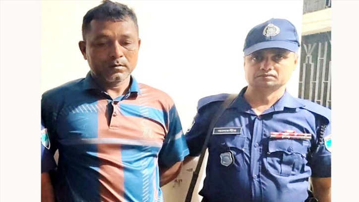 দুর্বাডাঙ্গায় ঘেরমালিকের কাছে চাঁদা দাবির অভিযোগে গ্রেফতার যুবক