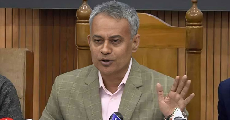 সেবা না বাড়ালে রুট বাতিল করে সরকারি বাস চালানোর হুঁশিয়ারি