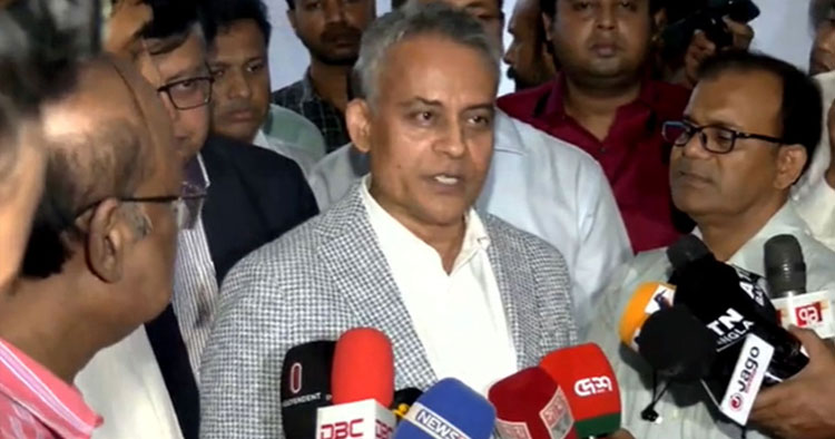 অতিরিক্ত বাসভাড়া নিলে রুট পারমিট বাতিলের হুঁশিয়ারি
