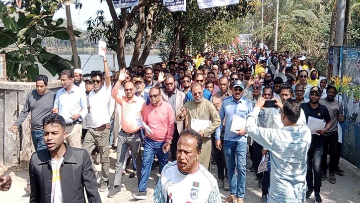 মোংলায় ধানের শীষের প্রার্থীর নির্বাচনী মিছিল অনুষ্ঠিত