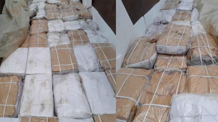 ব্রাহ্মণবাড়িয়ায় ২৫০০ কেজি ভারতীয় গরুর মাংস জব্দসহ আটক ২