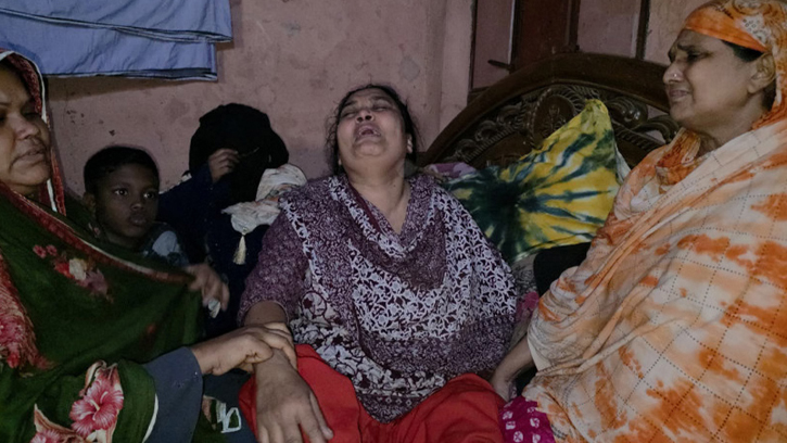 মা পাঠিয়েছিল পাশের বাড়িতে , আর ফেরেনি আলিফা