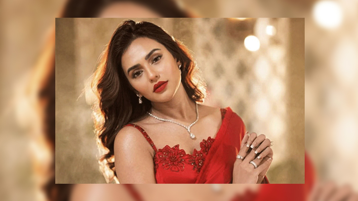মানসিক অবস্থা ও অনলাইন ট্রলিং নিয়ে মুখ খুললেন নুসরাত ফারিয়া