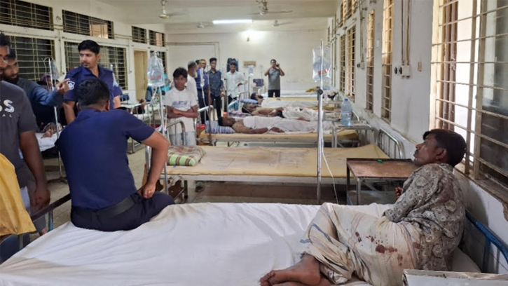 কিশোরগঞ্জে ডাকাতি করতে গিয়ে ৫ জন গণপিটুনির শিকার