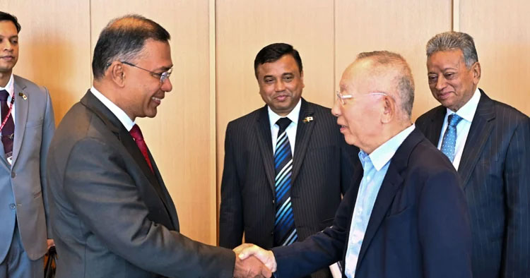 পোশাকশিল্পে জাপানি বিনিয়োগ বাড়াতে ইউনিক্লোকে প্রধানমন্ত্রীর আহ্বান