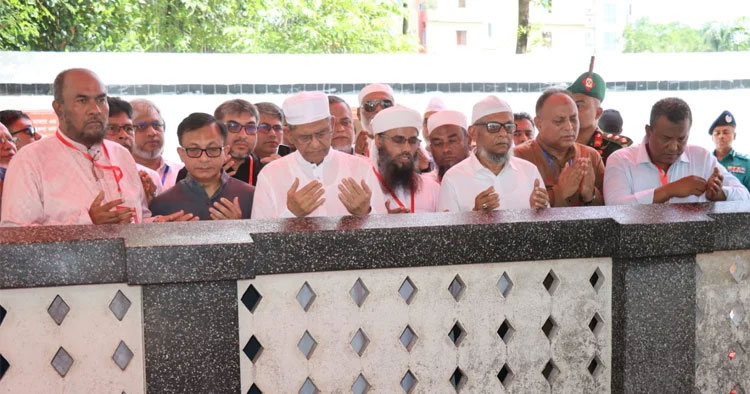 সিলেটে শাহজালাল-শাহপরানের মাজার জিয়ারত করলেন রাষ্ট্রপতি