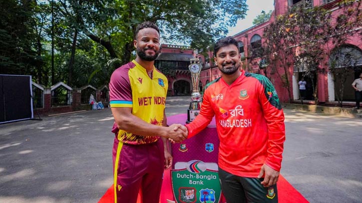 টস হেরে প্রথমে বোলিং করবে বাংলাদেশ, একাদশে নেই জাকের