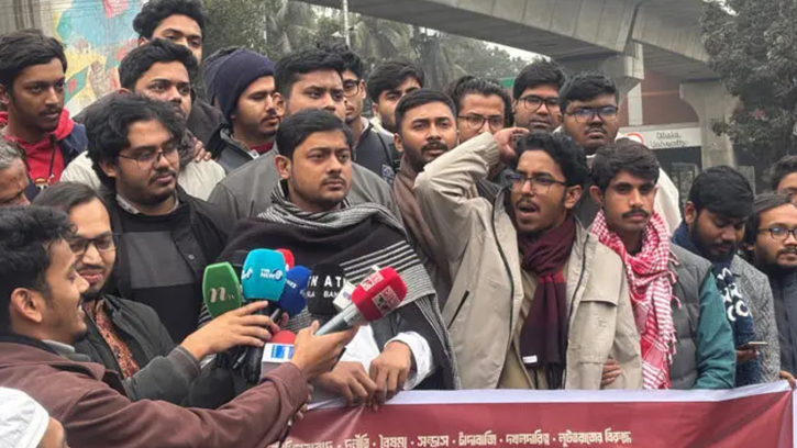 দুর্নীতির চক্র এখন ক্ষমতাবান অফিসে সম্পর্ক জোরদারে ব্যস্ত