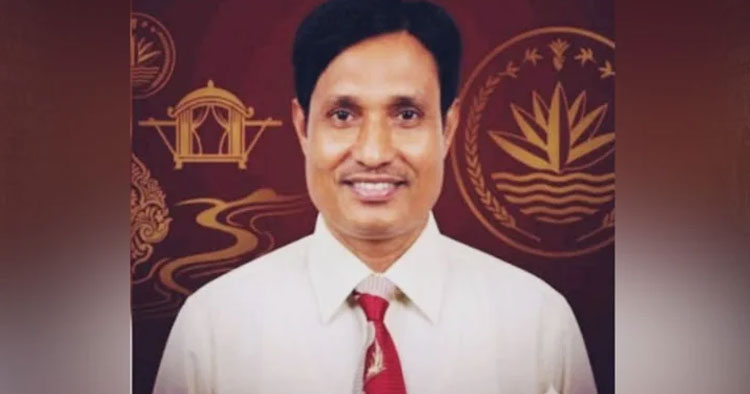 প্রধানমন্ত্রীকে জড়িয়ে ধরার চেষ্টা, প্রত্যাহার রাজশাহীর বিভাগীয় কমিশনার