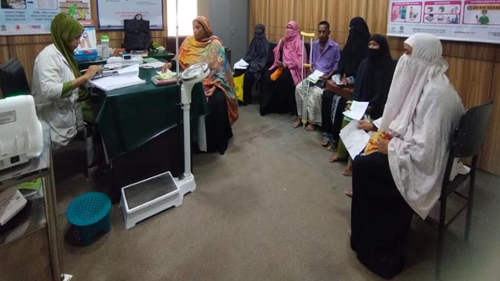 মান্দায় স্বাস্থ্য কমপ্লেক্সে দীর্ঘমেয়াদি রোগ নিয়ন্ত্রণের কেন্দ্র