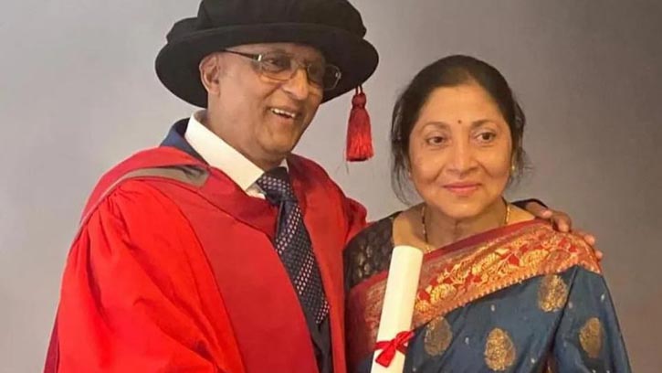 ৬৯ বছর বয়সে পিএইচডি সম্পন্ন করে স্বপ্ন পূরণ মরিশাসের নিদ্যানন্দের