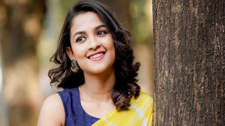 সেলিব্রিটির ছবি নিয়ে এআই পেজগুলোর ছল, সাদিয়ার তীব্র প্রতিক্রিয়া