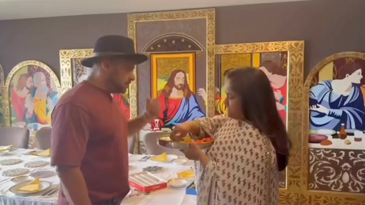 রাখি উৎসবে সলমন-অর্পিতা, নেপথ্যের ‘দ্য লাস্ট সাপার’ নিয়ে আলোচনা