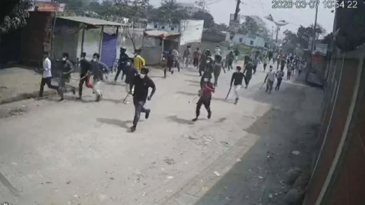 ঝুট ব্যবসা দখল নিয়ে দুই গ্রুপের সংঘর্ষ, গুলি-ককটেল বিস্ফোরণ